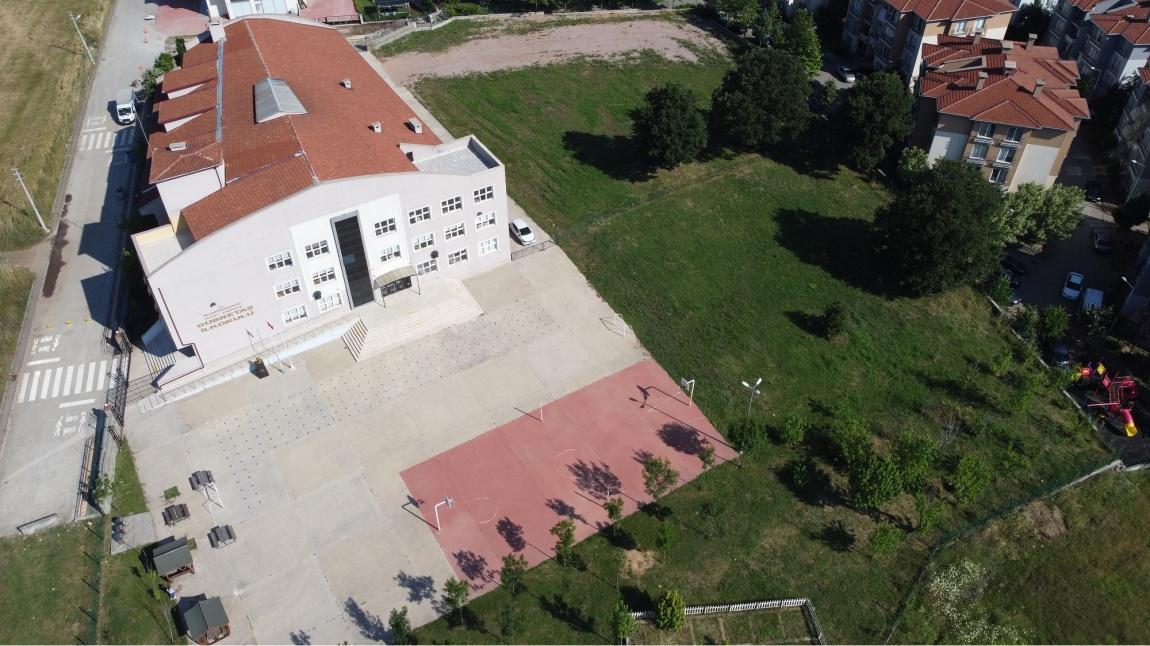 Başiskele Gübretaş Ortaokulu Fotoğrafı
